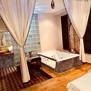 Aparthotel Jacuzzi 4, Parijs